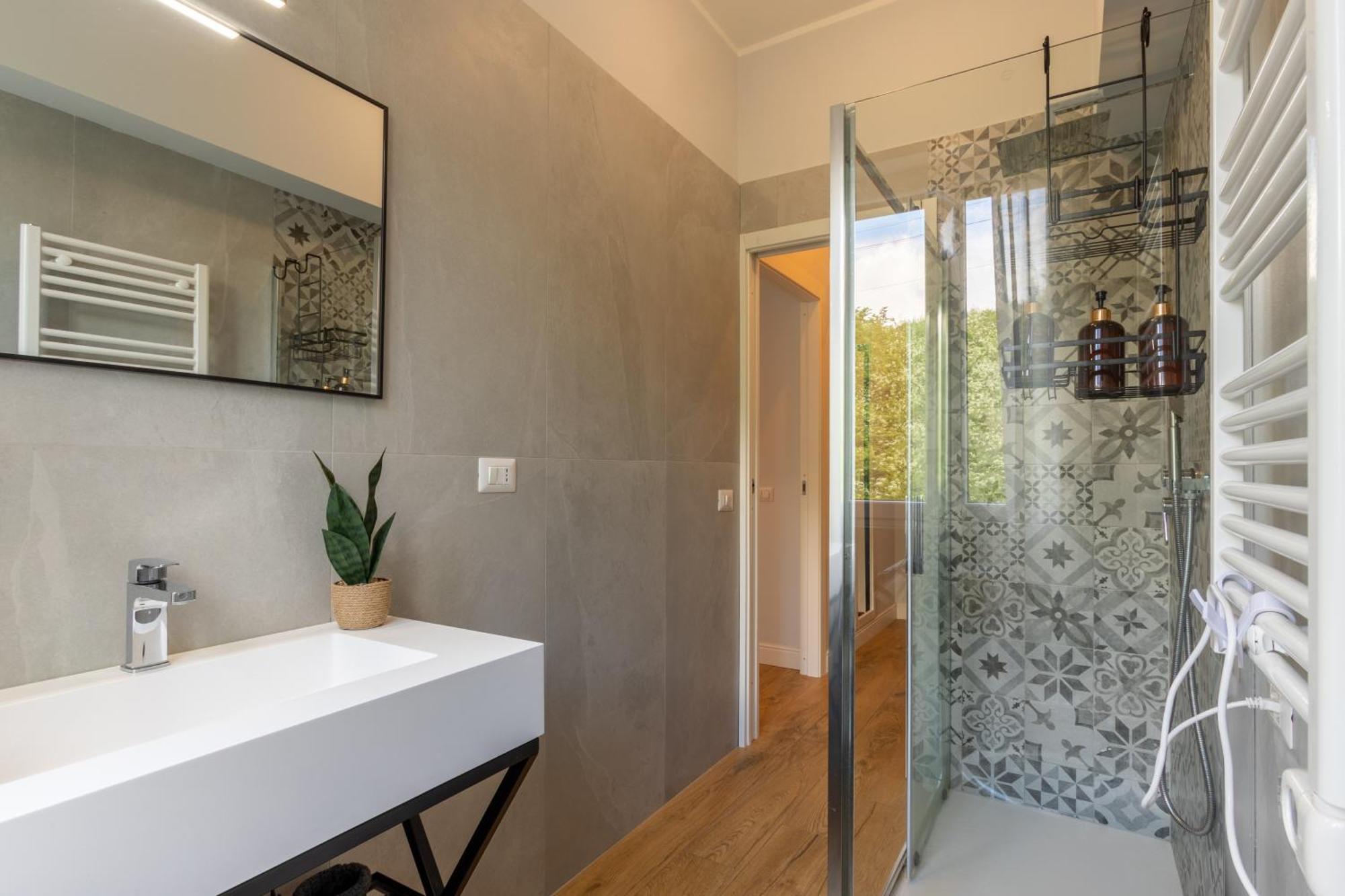 Lavarell - Exclusive Apartment Комо Экстерьер фото